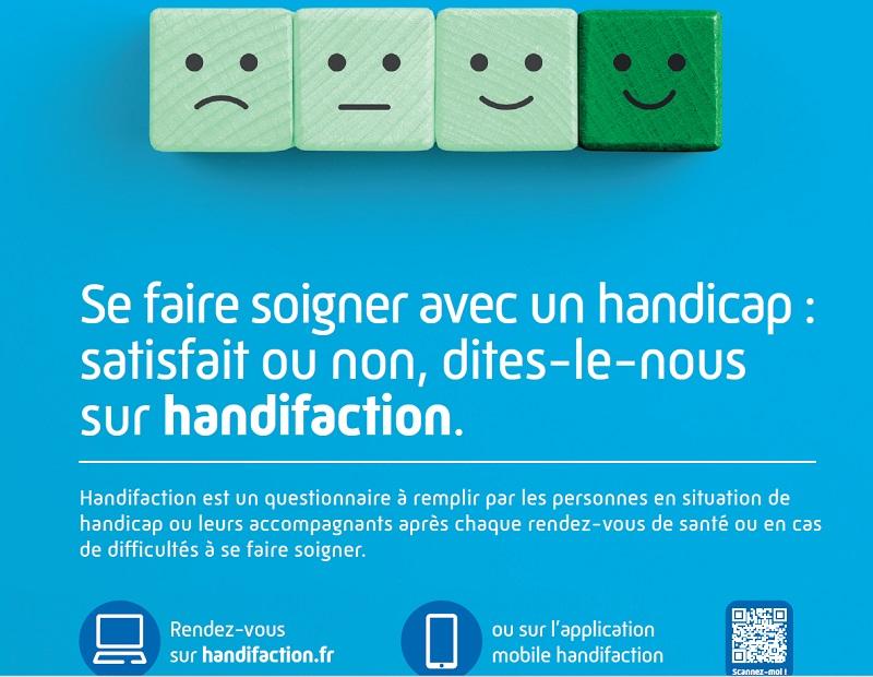 4 smileys sur fond bleu exprimant de l&#039;insatisfaction à la satisfaction sont alignés. Les 3 premiers sont vert clair et le dernier le plus positif est vert foncé